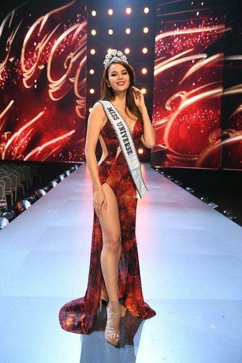 Pageant Aesthetic, Miss Universe Gowns, Miss Universe 2018, Catriona Gray, Miss Philippines, Plain Maxi Dress, Embroidered Tunic Dress, Maxi Romper, Beach Dresses Summer