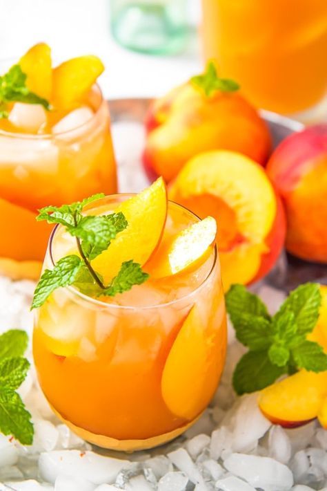 2024 Diet, Peach Drinks, Peach Baby Shower, Peach Sangria, Peach Lemonade, Peach Party, Beverage Recipes, Alcoholic Drink, Shot Recipes