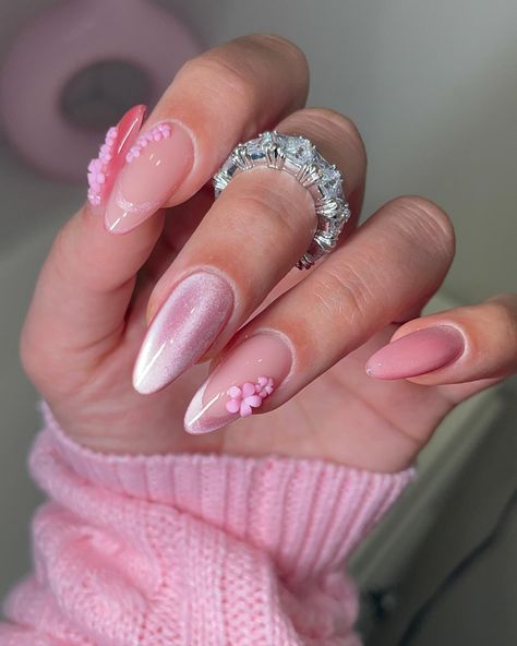 The 100+ Coolest Summer Nails To Try In 2024 - Rose idea Paznokcie Hello Kitty, Dark Pink Nails, Kutek Disney, Simple Fall Nails, Nail Looks, Winter Nails Acrylic, Nagel Tips, Simple Gel Nails, Summery Nails