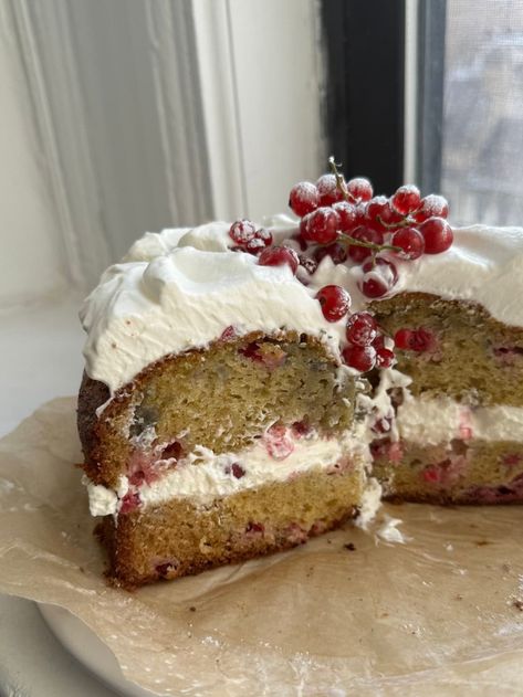 Red Currant Olive Oil Cake • Red Currant Bakery Red Currant Bakery, Red Currant Cake, Currant Cake, Puff Pastry Cake, Currant Recipes, Red Currants, Delicious Deserts, Oil Cake, Olive Oil Cake