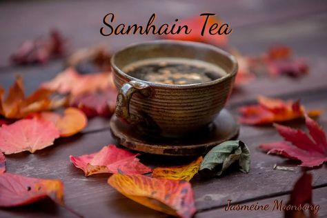 Samhain Recipes, Cooking Herbs, Moon Song, Spiced Cider, Fall Photography, Slow Cookers, Morning Tea, Tea Infuser, Beautiful Morning