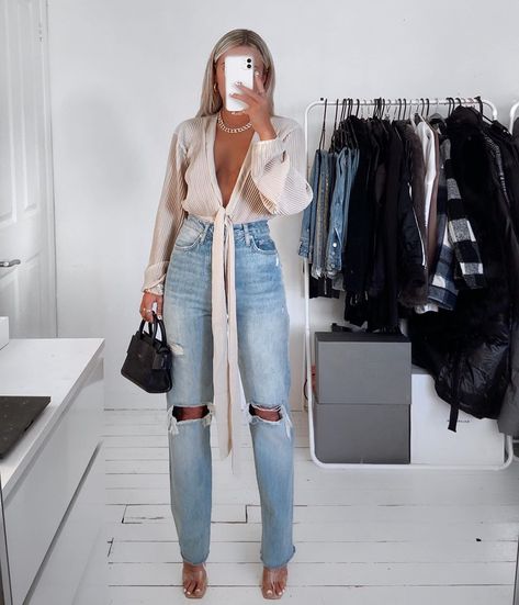 emily elaina grace on Instagram: “Go 2🌛@rebelliousfashion (discount: emily)  #RebelGal ad” Extra Long Jeans, Drinks Outfits, Rebellious Fashion, Fest Outfits, Jeans Models, Long Jeans, Night Out Outfit, Trouser Style, Going Out Outfits