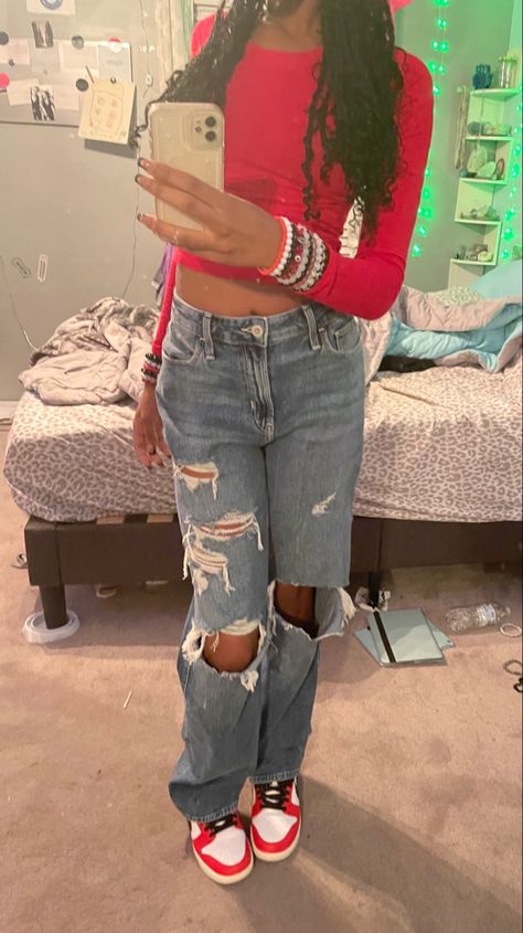 Red Shirt Outfit Black Women, Dunk Outfit Ideas, Red Dunks Outfit, Dunks Outfit Ideas, Red Dunks, Red Shirt Outfits, Dunk Outfits, Shoe Outfits, Dunk Outfit