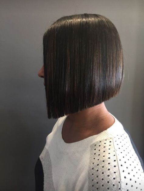 Triangular One Length, Bob Hairstyle Ideas, Pixie Bob Hairstyles, Inverted Bob, Pinterest Hair, Straight Bob, Penteado Cabelo Curto, Hair Color And Cut, Short Hair Haircuts