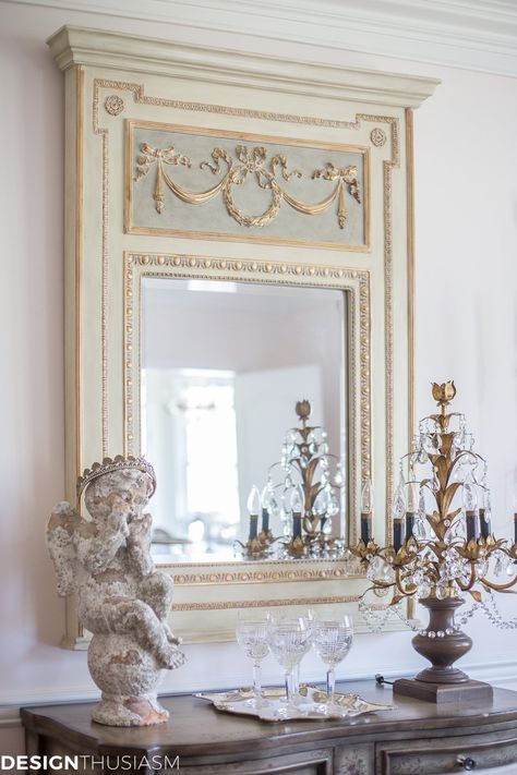 Love French style but don’t love the expense of high end antiques? Here are 10 ways to save money on French decor by mixing real and faux. French Country Style Bathroom, French Chateau Interiors, French Nouveau, French Country Mirrors, French Antique Mirror, Mirrors Diy, Diy French Country Decor, Country Style Bathrooms, Mantle Decorating