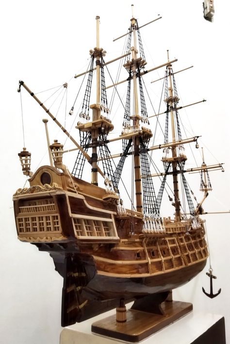 " Historia Del Rey " #handmade # icestick Medieval Ships, Pirate Ship Model, Ship In Bottle, Pirate Ships, Ship Model, Pirate Ship, Model Boats, Model Ships, Quick Saves