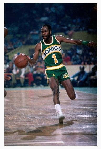 Gus Williams Best Basketball Players, Shawn Kemp, Boston Garden, Gary Payton, Nba Basketball Art, Seattle Supersonics, Shooting Guard, Basketball Photography, Nba Legends