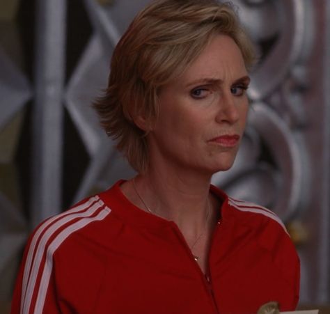 Sue Sylvester Aesthetic, Sue Sylvester Icon, Lewis Core, Glee Reaction Pics, Mr Shue Glee, Glee Sue Sylvester, Seblaine Glee, Glee Season 1, Sue Sylvester