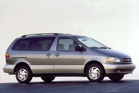 1998-03 Toyota Sienna | Consumer Guide Auto Gas Mileage, Toyota Sienna, Minivan, Honda Odyssey, Latest Cars, Stock Car, Station Wagon, Spare Tire, Wheel Cover