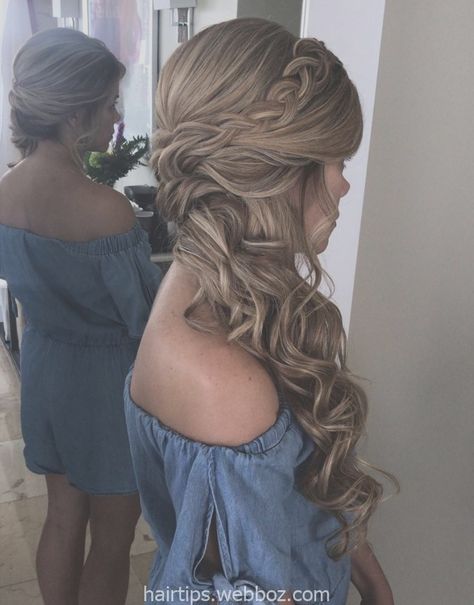 Side Hair Dos, Long And Curly Hair, Wedding Hairstyles For Women, Bridesmaid Hair Side, Curly Hair Ideas, Bridal Hairstyles With Braids, Bridemaids Hairstyles, Bridal Hair Down, Side Swept Hairstyles