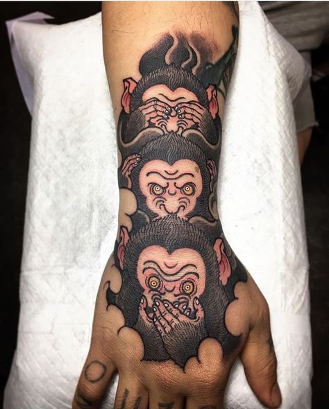 Three Wise Monkeys Tattoo, Wise Monkeys Tattoo, Monkeys Tattoo, Monkey Tattoo, Monkey Tattoos, Three Wise Monkeys, Tattoo Old School, Omerta Tattoo, Wise Monkeys