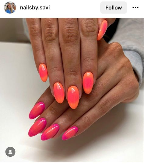 Aura Nails Pink And Orange, Pink Orange Aura Nails, Neon Aura Nails, Pink And Orange Aura Nails, Sunset Aura Nails, Beach Nail Ideas Summer, Summer Aura Nails, Bright Beach Nails, Bright Summer Nails 2023