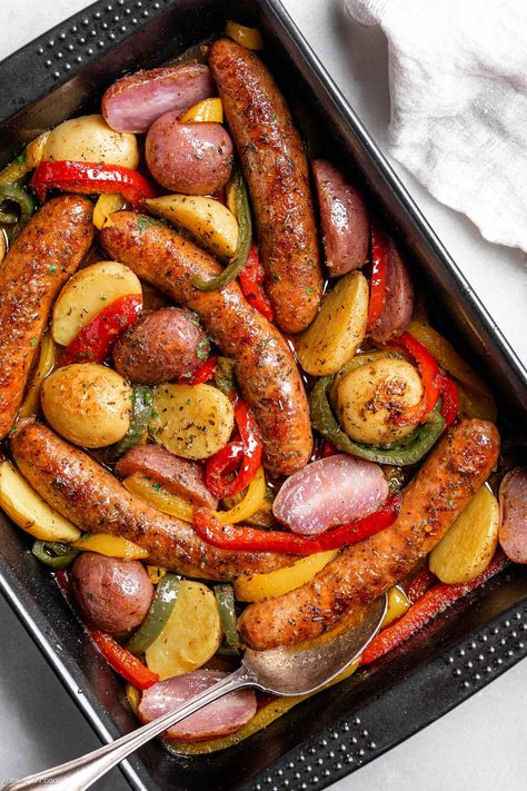 Baked sausage & potato sheet pan dinner - #sheet-pan #dinner #sausage #potato #recipe #eatwell101 - The easiest and most delicious way to have your weeknight meal cooked and ready to serve when you’re short on time! - #recipe by #eatwell101® Bratwurst Sheet Pan Dinner, Sheet Pan Dinners Bratwurst, Sausage Bake One Pan, Homemade Cooking Recipes, Sheet Pan Italian Sausage And Veggies, Ways To Cook Sausage, Baked Sausages In Oven, Baked Sausage, Sheet Pan Sausage And Veggies