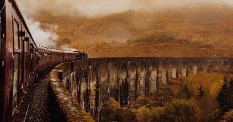 Harry Potter Wallpaper Pc, Train Ride Aesthetic, Dark Academia Wallpaper Laptop, Cool Dark Wallpapers, Harry Potter Pc, Home Vault, Shifting Inspiration, Taylor Swift 2012, Hogwarts Train