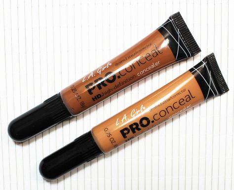 La Pro Concealer, La Girl Concealer, Natural Cornrow Hairstyles, Interesting Makeup, Applying Concealer, Hd Concealer, Slytherin Clothes, La Girl Pro Concealer, La Girl Cosmetics