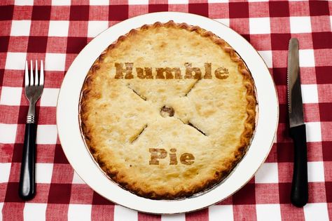 To eat humble pie, in common usage, is to apologize and face humiliation for a serious error. The expression derives from umble pie, which was a pie filled with the chopped or minced parts of a beast's 'pluck' - the heart, liver, lungs or 'lights' and kidneys, especially of deer but often other meats. Umble evolved from numble, (after the French nomble) meaning 'deer's innards'. Humble Pie, Seven Habits, Pie Pie, Old Time Radio, Spring Roll, The Heir, Professional Tips, Embrace Life, Great Leaders