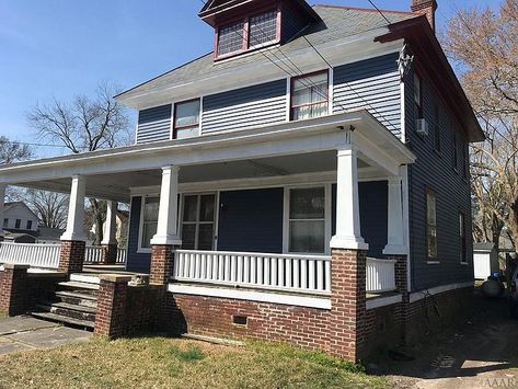 Diamond in the rough! Love the built in seat on the stairs! Circa 1918. $114,000 - The Old House Life Elizabeth City North Carolina, Storage Workshop, Screened In Back Porch, Diamond In The Rough, Double Front Doors, Vintage Light Fixtures, Double Frame, Roof Covering, Solid Wood Doors