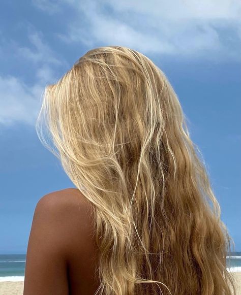 Hair Inspiration Blonde, Summer Blonde Hair, Summer Blonde, Blonde Hair Inspiration, Malibu Barbie, Hot Girl Summer, Foto Ideas Instagram, Dream Hair, Beach Hair