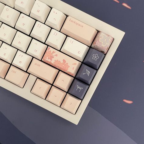 flower sakura cherry blossom floral pink purple Japanese hiragana sublegends custom mechanical keyboard linear Cherry Blossom Keyboard, Sakura Keyboard, Pc Build Ideas, Cute Keyboards, Keyboard Art, Computer Ideas, Cozy Gaming, Painting Stuff, Pc Build