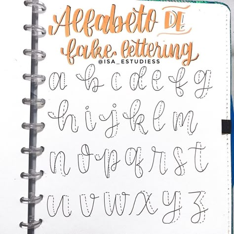 Fake Lettering, Alfabeto Lettering, Hand Lettering Alphabet Fonts, Hand Lettering Worksheet, Lettering Styles Alphabet, Learn Hand Lettering, Bullet Journal Font, Lettering Guide, Calligraphy For Beginners