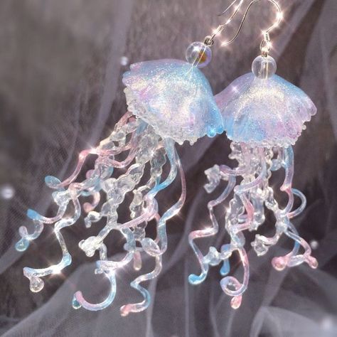 Pink And Blue Jellyfish, Jellyfish Outfit, Jellyfish Accessories, Jellyfish Jewelry, Jellyfish Earrings, Blue Jellyfish, Fish Earrings, Mermaid Aesthetic, Jelly Fish