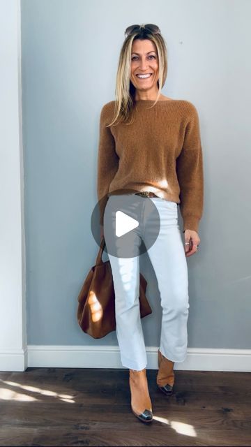 Tan Bag Outfit Winter, Zara Ss23, Cream Jumper Outfit, Tan Bag Outfit, Mallorca Outfit, White Crop Jeans, Beige Jumper, Cream Coat, Leopard Pumps