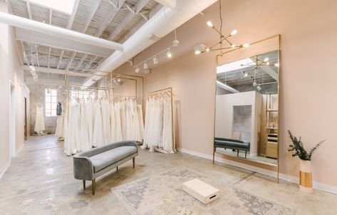 Bridal Shop Interior, Bridal Shop Decor, Bridal Shop Ideas, Bridal Boutique Interior, Bridal Business, Store Design Boutique, Wedding Dress Boutiques, Lovely Bride, Boutique Decor