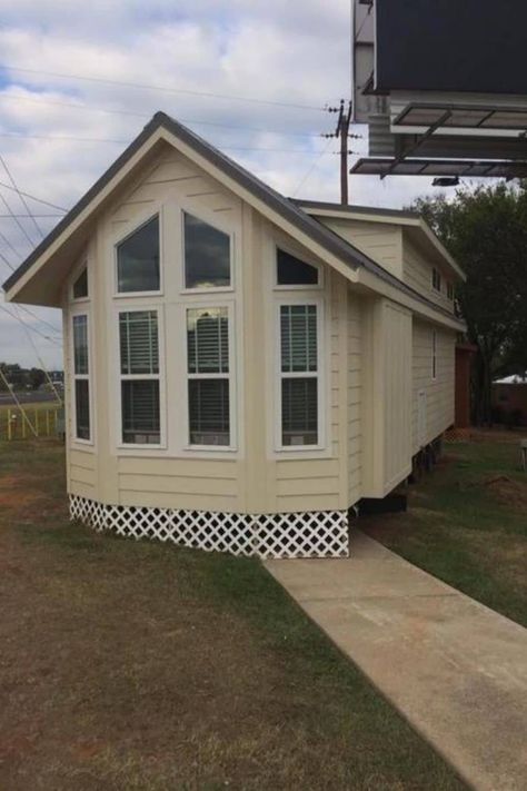 You will love the Bayou Princess bungalow tiny home and the open floor space, loft sleeping room, and private main floor bedroom! This home is a great choice for a tiny family home with one bedroom and an open loft! Small Lofts, Unique Tiny Home, Open Loft, Floor Bedroom, Small Loft, The Bayou, Sleeping Room, Open Living Room, Shed Homes