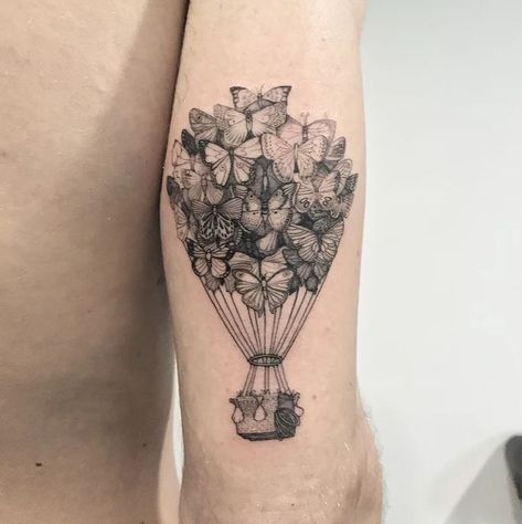 Tattoo With Butterflies, Hot Air Balloon Tattoo, Air Balloon Tattoo, Globe Tattoos, Balloon Tattoo, Heaven Tattoos, Tattoo Nature, Tattoo Shading, Mommy Tattoos