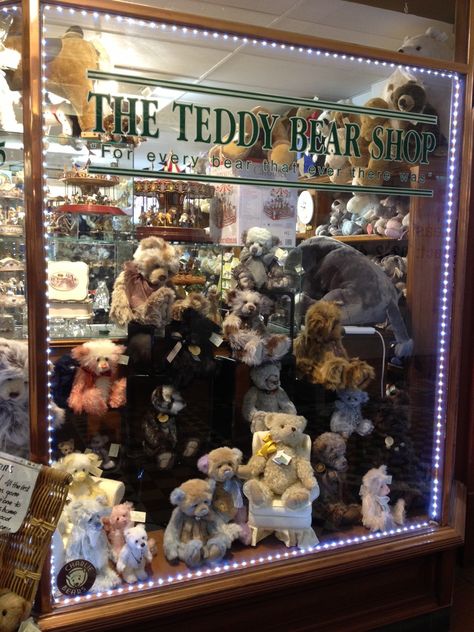 Teddy Shop, Teddy Bear Shop, Teddy Bear Hug, Old Teddy Bears, Antique Teddy Bears, Mohair Teddy Bear, Teddy Bear Pictures, The Struggle Is Real, Charlie Bears