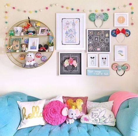 Disneyland Bedroom Decor, Disney Themed Apartments, Disney Rooms Ideas, Disney Office Decor Ideas, Disney Shelf Display, Disney Theme Office, Disney Themed Dorm Room, Disney Gallery Wall Ideas, Disney College Dorm Room Ideas