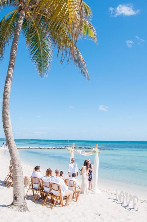 The Ultimate Guide to Planning a Key West Destination Wedding – Key West Weddings and Events Casa Marina Key West, Outdoor Beach Wedding, Wedding Vow Renewal Ceremony, Key West Beaches, How To Get Married, Key West Hotels, Who What Where, Key West Resorts, Florida Keys Wedding