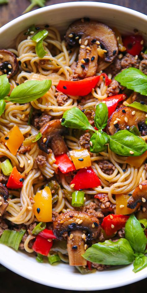 Ground Beef Ramen Noodles with Bell Peppers, Mushrooms, Green Onions, Sesame Seeds, and Asian sauce in a white bowl. Dinners With Peppers And Onions, Recipes With Peppers And Mushrooms, Meals With Peppers And Onions, Mushroom Pepper Recipes, Ground Beef Peppers And Onions, Ground Beef Ramen, Homemade Asian Sauce, Vietnam Recipes, Beef Ramen Noodles