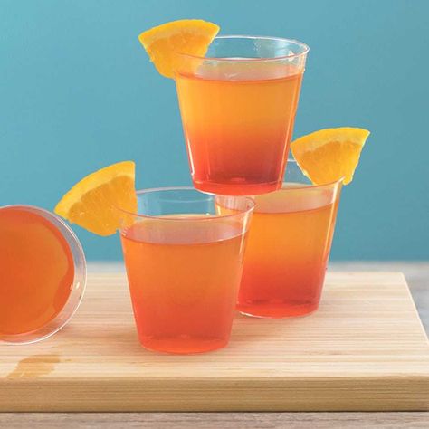 Orange Jello Shots, Tequila Jello Shots, Shots Recipes, Tequila Drinks Recipes, Best Jello Shots, Juice Splash, Jelly Shots, Orange Jello, Pudding Shots