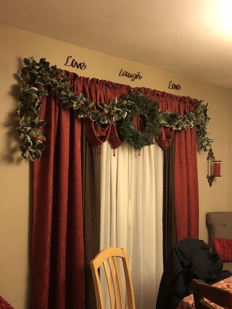 Christmas Curtain Decor Ideas, Curtain Christmas Decor, Christmas Curtain Ideas, Christmas Curtains Living Room Ideas, Christmas Curtains, Wall Shoe Rack, Living Room Design Decor, Christmas Decorations For The Home, Seasonal Home Decor