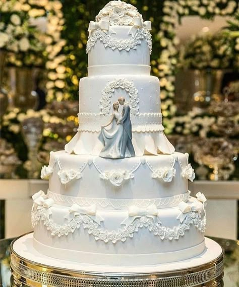 Weddingcake Elegant, Huge Wedding Cakes, Crazy Wedding Cakes, Fancy Wedding Cakes, Extravagant Wedding Cakes, Pretty Wedding Cakes, Creative Wedding Cakes, Fantasy Cake, Wedding Cake Pictures