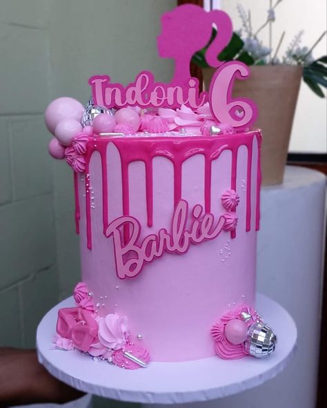 Barbie Cake 6th Birthday, Black Barbie Birthday Cake, Pink Barbie Cake Birthdays, Simple Barbie Cake, Barbie Pink Cake, Barbie Birthday Cakes For Kids, Barbie Cake Ideas Birthdays, Barbie Birthday Cakes, Pink Barbie Cake