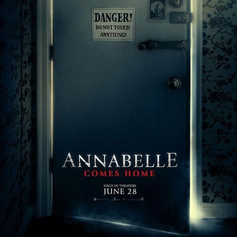 The Conjuring Universe on Instagram: “#AnnabelleComesHome June 28.” Ed And Lorraine Warren, Annabelle Comes Home, Ed And Lorraine, Ed E Lorraine Warren, Madison Iseman, Lorraine Warren, Full Mon, Patrick Wilson, Mckenna Grace