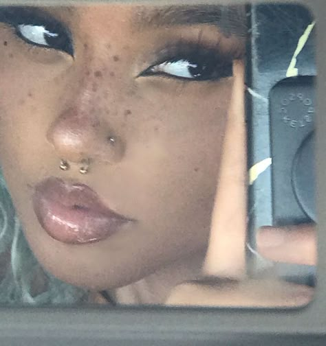 li on Instagram: “one n done” Nostril Y Septum, Nostril And Septum Piercing Together, Septum And Nostril Piercing, Nostril And Septum, Septum Piercing Aesthetic, Nose Peircing, Glamour Makeup Looks, Septum Nostril, Flawless Face Makeup