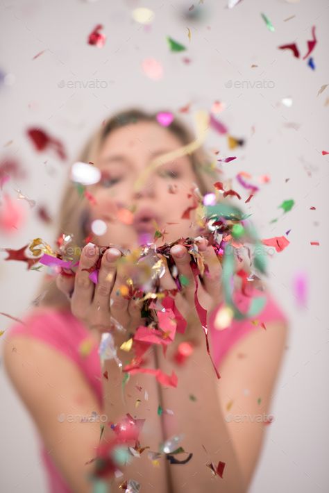 Blowing Confetti Picture, Confetti Cannon Photoshoot, Dnd Animation, Cute Dance Dresses, Background Air, Woman Having Fun, New Years Eve Celebration, Podcast Launch, Candy Photoshoot