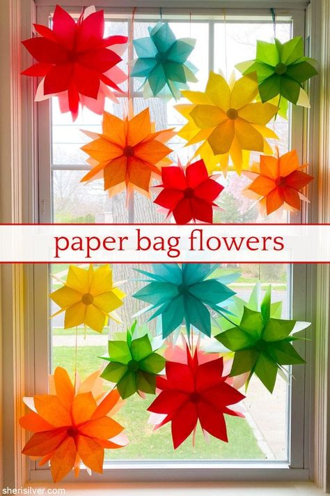 Paper Bag Decoration, Tissue Paper Roses, Paper Bag Flowers, March Crafts, Paper Bag Crafts, Decoration Vitrine, Easy Paper Flowers, Paper Flower Decor, Tissue Paper Flowers