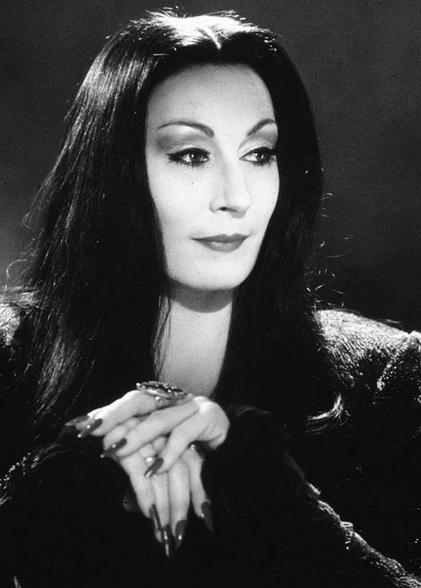 Angelica Huston - Morticia Addams Cameo Tattoo, Addams Family Movie, Addams Familie, Most Popular People, Gomez And Morticia, Carolyn Jones, Anjelica Huston, Morticia Addams, Adams Family