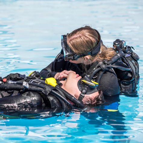 📣 REMINDER! 👇 Don't forget to celebrate leading up to Women's Dive Day 💙➡ Enjoy 15% off the PADI Rescue Diver eLearning. It's the perfect time to enhance your skills and prepare for your next underwater adventure. 🌊 Don't miss out – this limited-time promo is valid until June 17th! 🗓 End Date: 6/17 @ 11:59 pm PST 🔖 Promo Code: WDD15RESC Visit our 🔗 in bio and get started today! 🤿 #PADI #RescueDiver #scubadiving #WomensDiveDay #seekadventure #savetheocean Scuba Diving Certification, Scuba Diving Courses, Rescue Diver, Women's Diving, Water Rescue, Diving Course, Best Scuba Diving, Diving Center, Marine Conservation