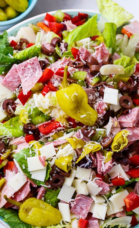 Muffaletta Salad with lots of meat, cheese, and olives. Muffaletta Olive Salad Recipe, Keto Summer Salads, Muffaletta Salad, Firehouse Recipes, Olive Salad Recipe, Muffaletta Sandwich, Greek Salads, Group Dinner, Salad Kale