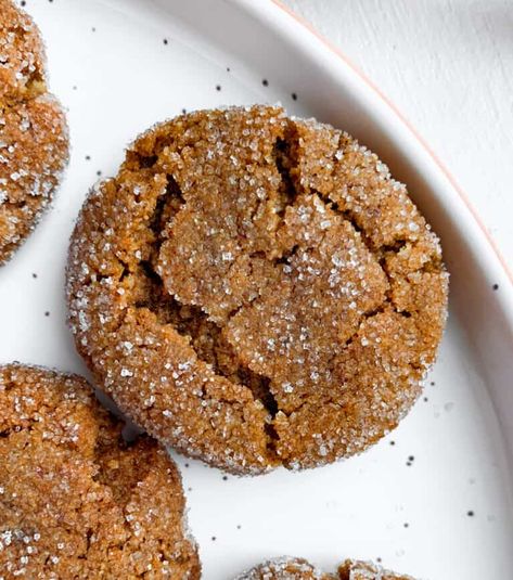 Healthy Ginger Snaps, Gingersnap Cookies Chewy, Ginger Snaps Recipe, Gingersnap Cookies, Soft Bakes, Ginger Snap Cookies, Ginger Snap, Healthy Muffins, Healthy Cookies