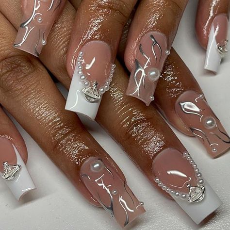 Square Nails Chrome, Square Chrome Nails, White Chrome Nails, Nails Chrome, White And Silver Nails, Chrome Nails Designs, Formal Nails, White Acrylic Nails, Pearl Nails