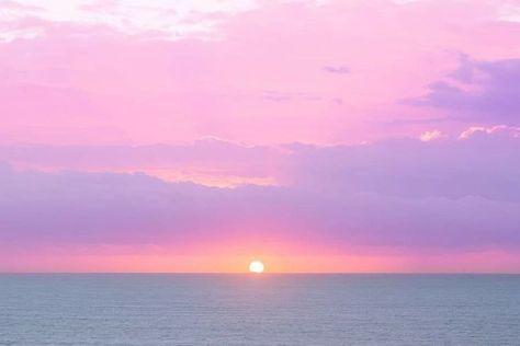 #sunset #pastel #dreamy #aesthetic #sunrise #ocean #beach #sky #headers #wallpapers Pastel Landscapes, Beach Inspiration, Australia Beach, Cute Wallpapers For Ipad, Pastel Sunset, Love Beach, Australian Beach, All Wallpaper, Pastel Landscape