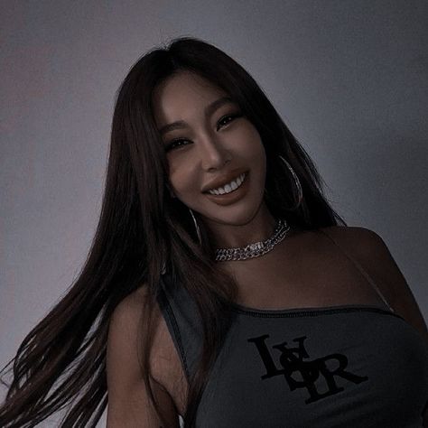 *𝗱𝗼𝗻’𝘁 𝗿𝗲𝗽𝗼𝘀𝘁 𝗺𝗲 𝗲𝗱𝗶𝘁𝘀* jessi icons,#jessi #jessiicons Jessi Kpop, Blue Pin, Icons Kpop, Foto Bts, Pin Collection, Art Inspo, K Pop, Bts, Women's Top