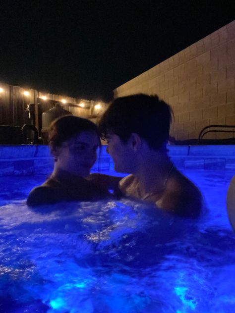 Hot Tub Couple Pics Night, Hot Tub Kiss, Hot Tub Couple Pics Aesthetic, Bf And Gf Hot Tub, Aesthetic Shower Pictures Couple, Animes To Lovers Aesthetic, Hot Tub Couple Pics Romantic, Hot Tub Aesthetic Couple, Hot Tub Pics With Boyfriend