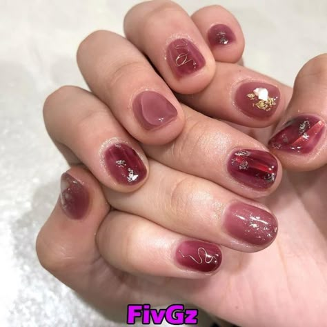 Red Korean Nails, Gel Nails Nail Art, Red Korean, Tokyo Harajuku, Luv Nails, Classy Nail Art Ideas, Art Nail Designs, Minimal Nails Art, Korean Nail Art